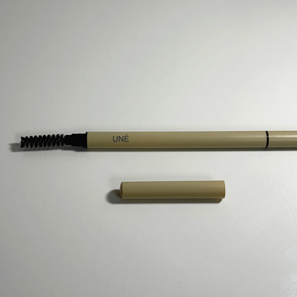 UNÉ - antakių pieštukas